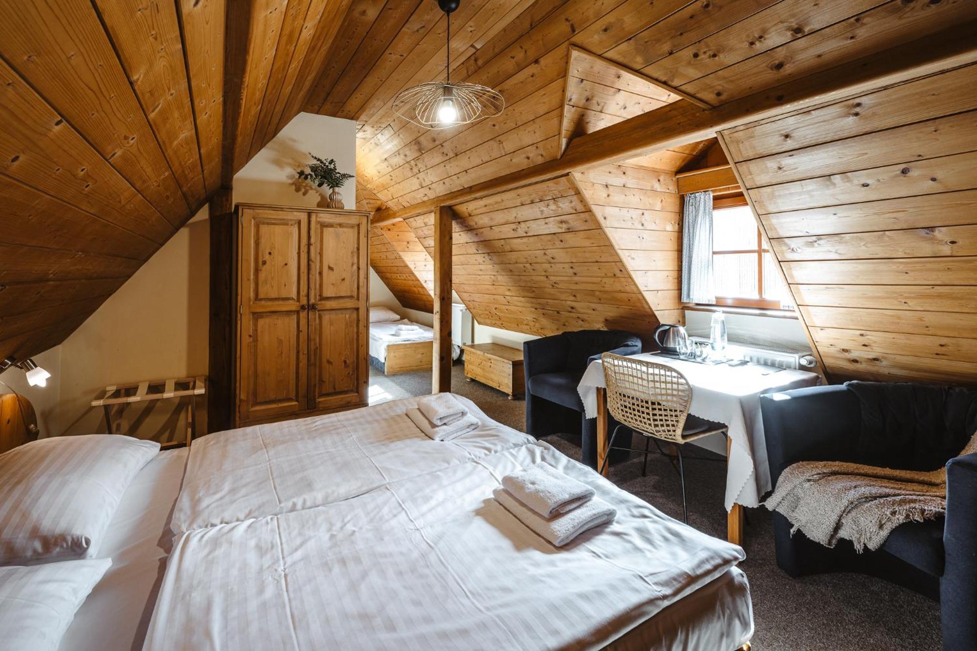 Hotel Frýdl 3*